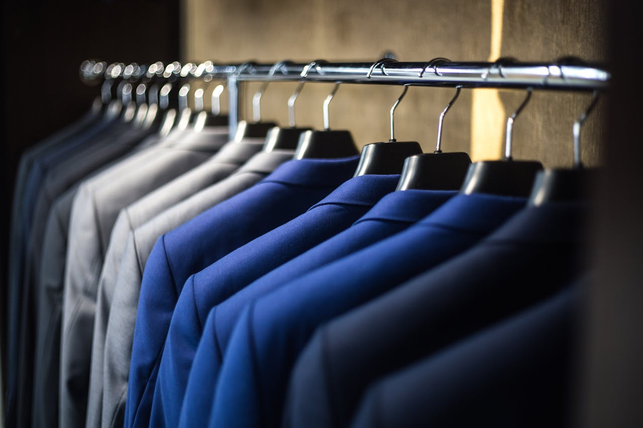 Read more about the article Bold & Beautiful: Fashion Trends That Are Defining 2024.